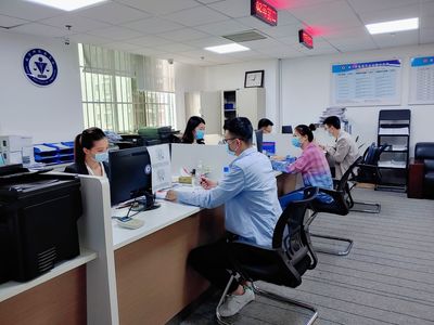 南宁仲裁委秘书处党支部多措并举筑牢疫情防控信息咨询服务网