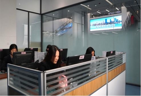 青岛西海岸新区人社局 服务热线接诉即办，智慧社保服务为民